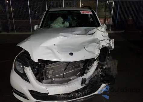 2015 Mercedes-Benz Glk 250 Bluetec из США, поврежденный, VIN WDCGG0EB4FG410122